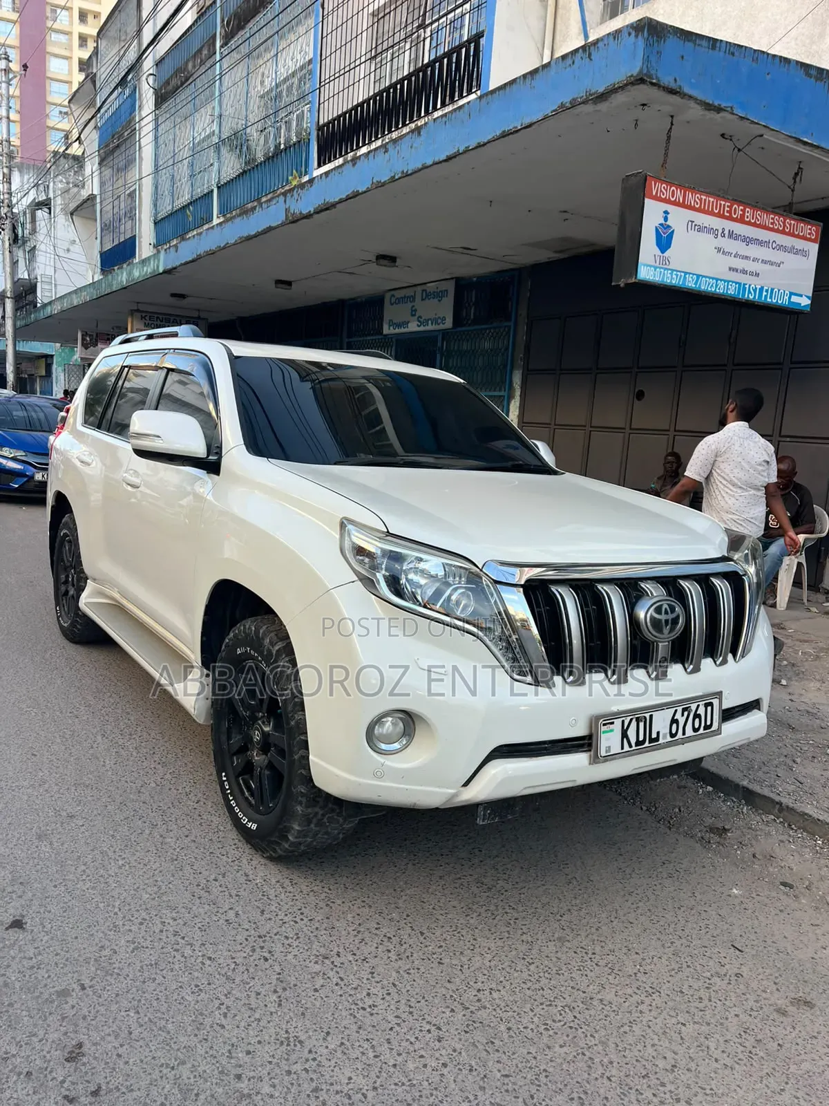 Toyota Land Cruiser Prado 2017 White