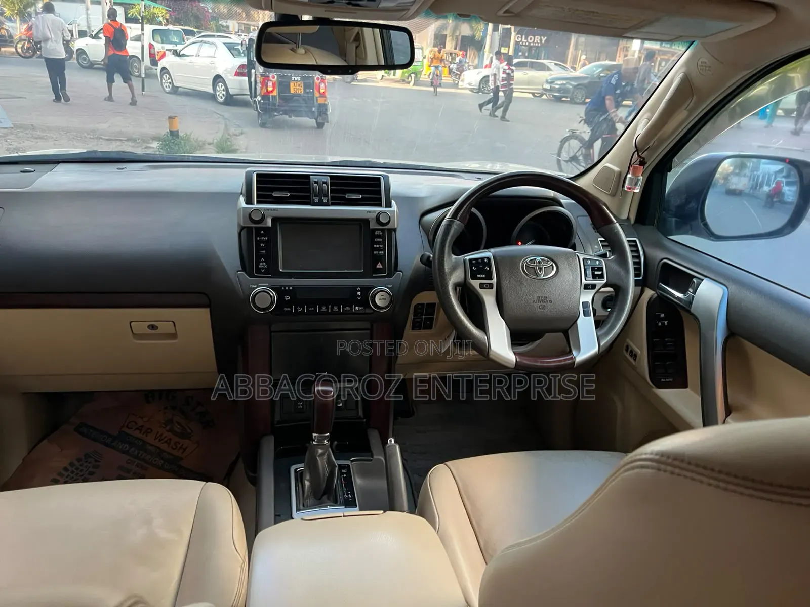 Toyota Land Cruiser Prado 2017 White