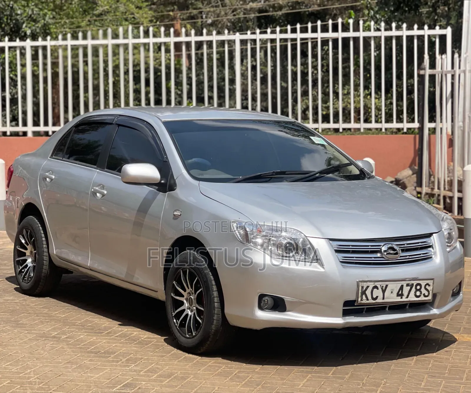 Toyota Axio 2013 Silver