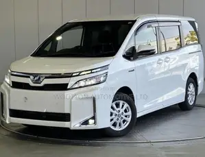 Toyota Voxy 2019 Pearl