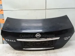 Teana 2015/2016 Tailgate/Boot