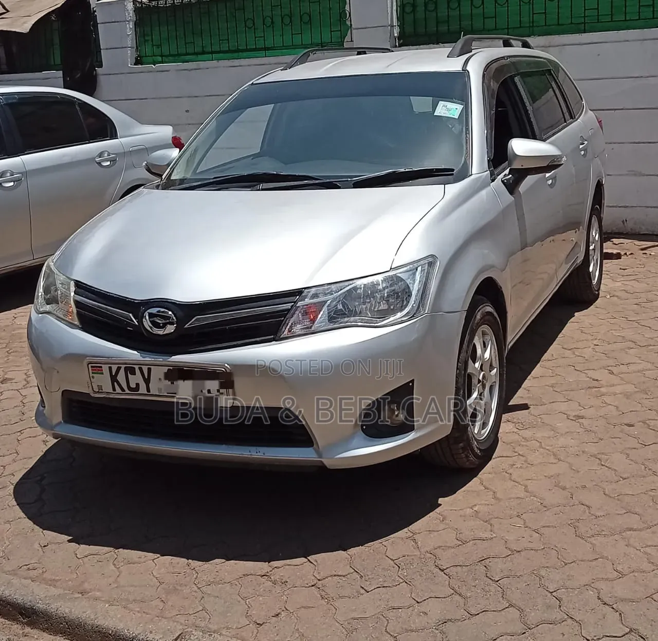 Toyota Corolla Fielder 2013 Silver