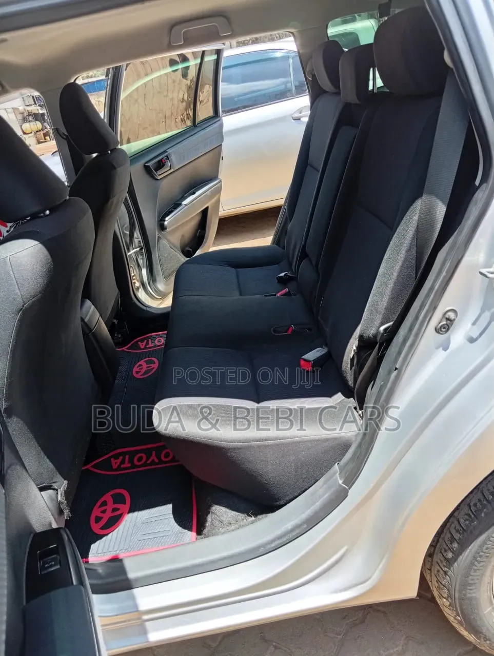 Toyota Corolla Fielder 2013 Silver