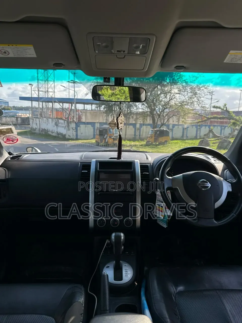 Nissan X-Trail 2011 White