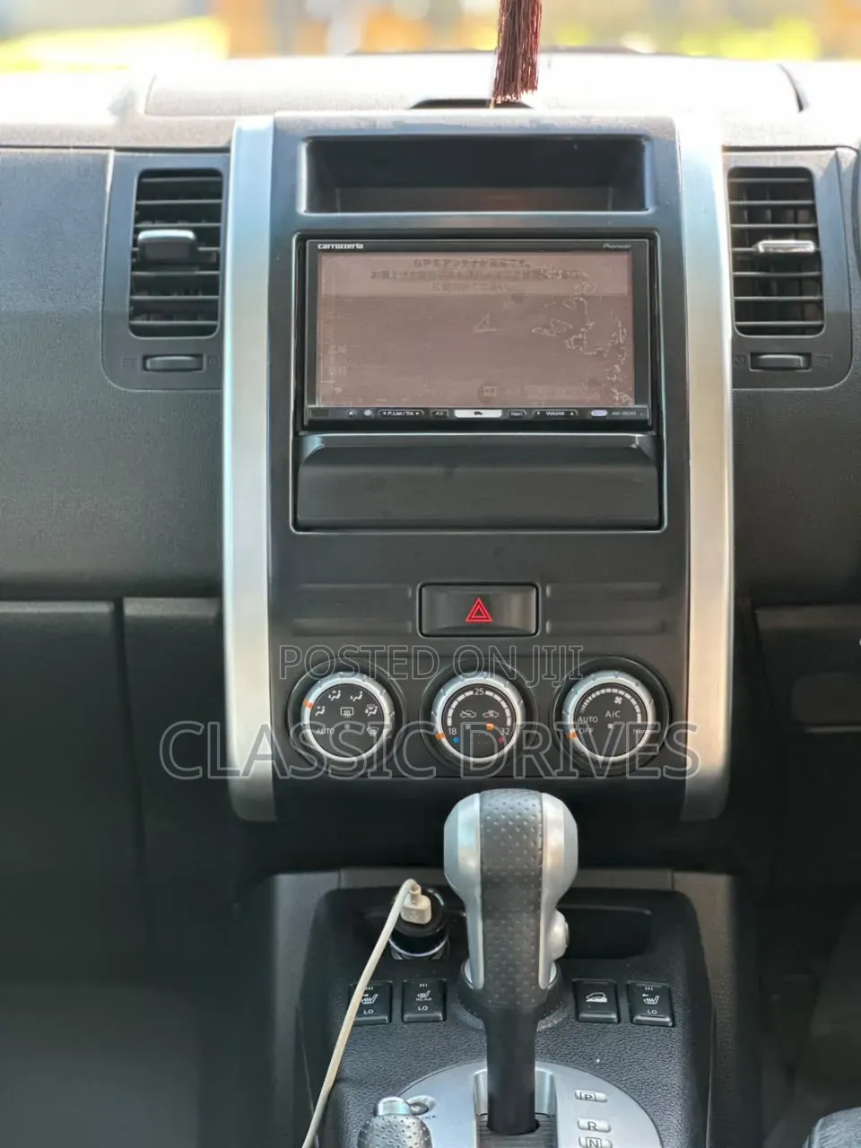 Nissan X-Trail 2011 White