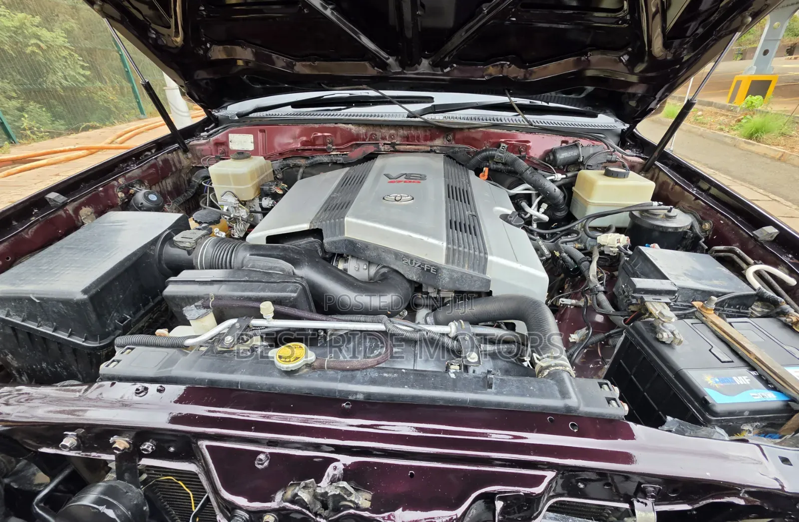 Toyota Land Cruiser Cygnus 4.7 2005 Burgundy