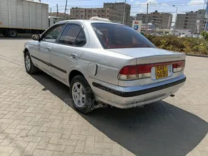 Nissan FB15 2000 Silver