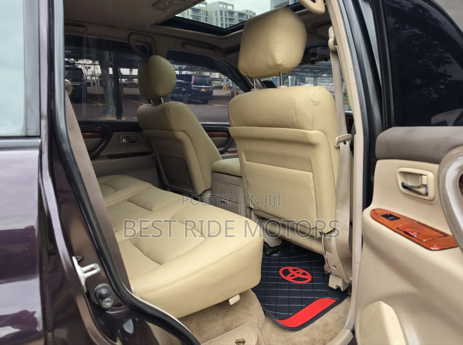 Toyota Land Cruiser Cygnus 4.7 2005 Burgundy