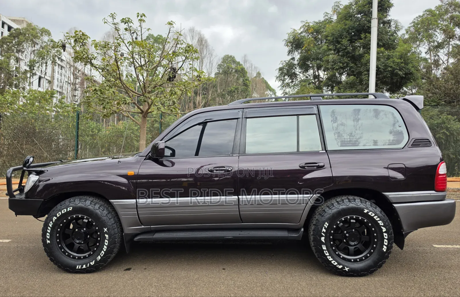 Toyota Land Cruiser Cygnus 4.7 2005 Burgundy