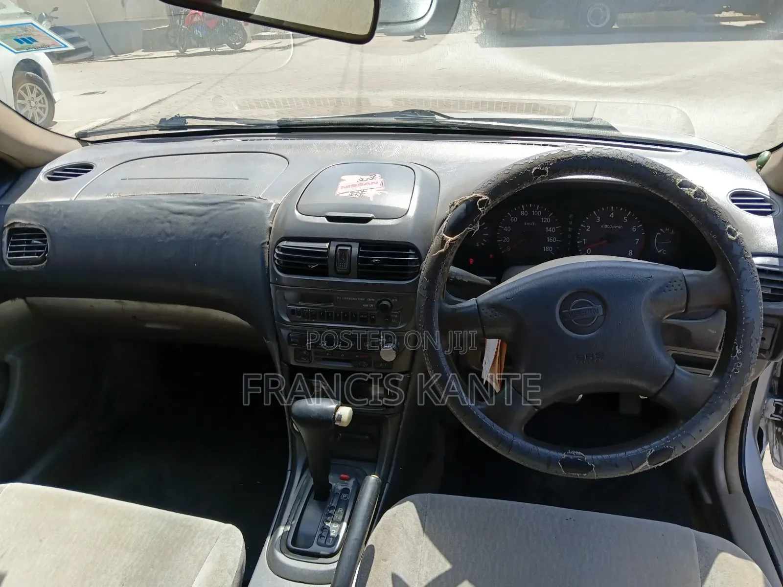 Nissan FB15 2000 Silver