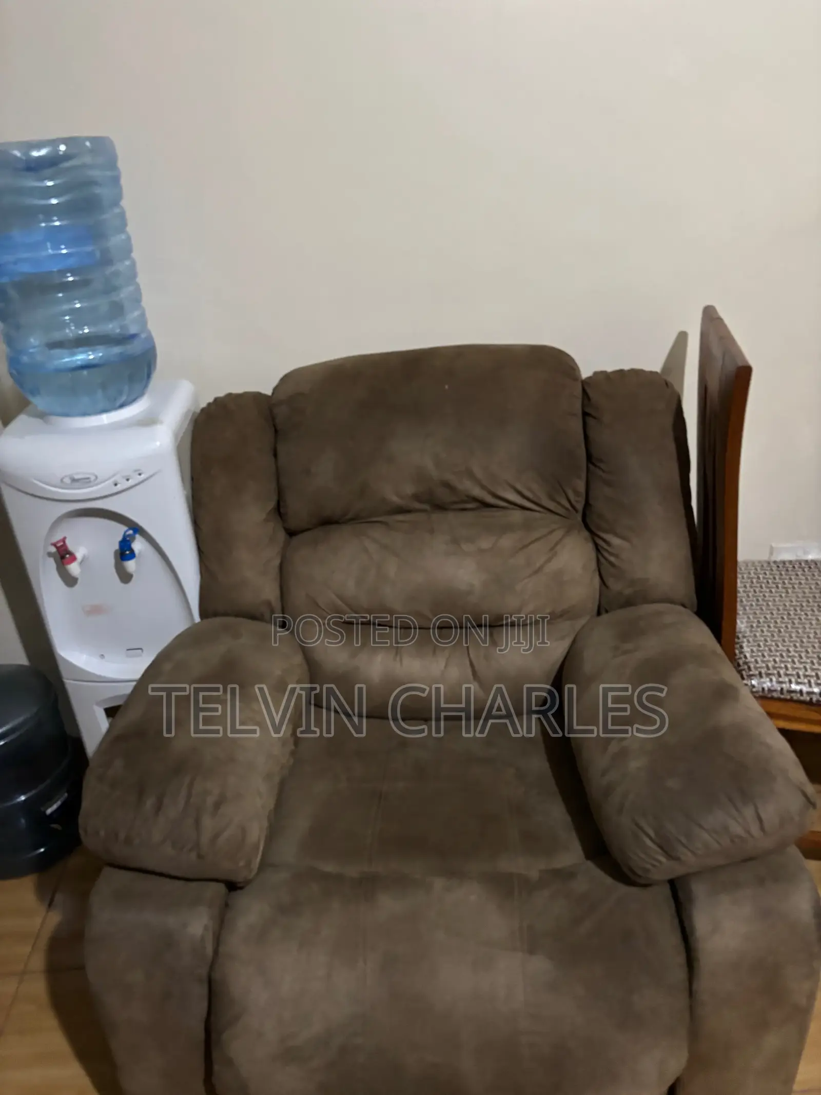 Recliners 7 Seaters