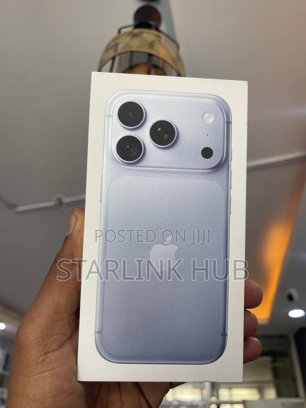 New Apple iPhone 18 Pro 256 GB Blue - main view