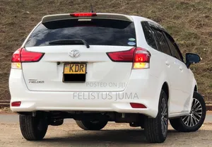 Toyota Corolla Fielder 2017 White