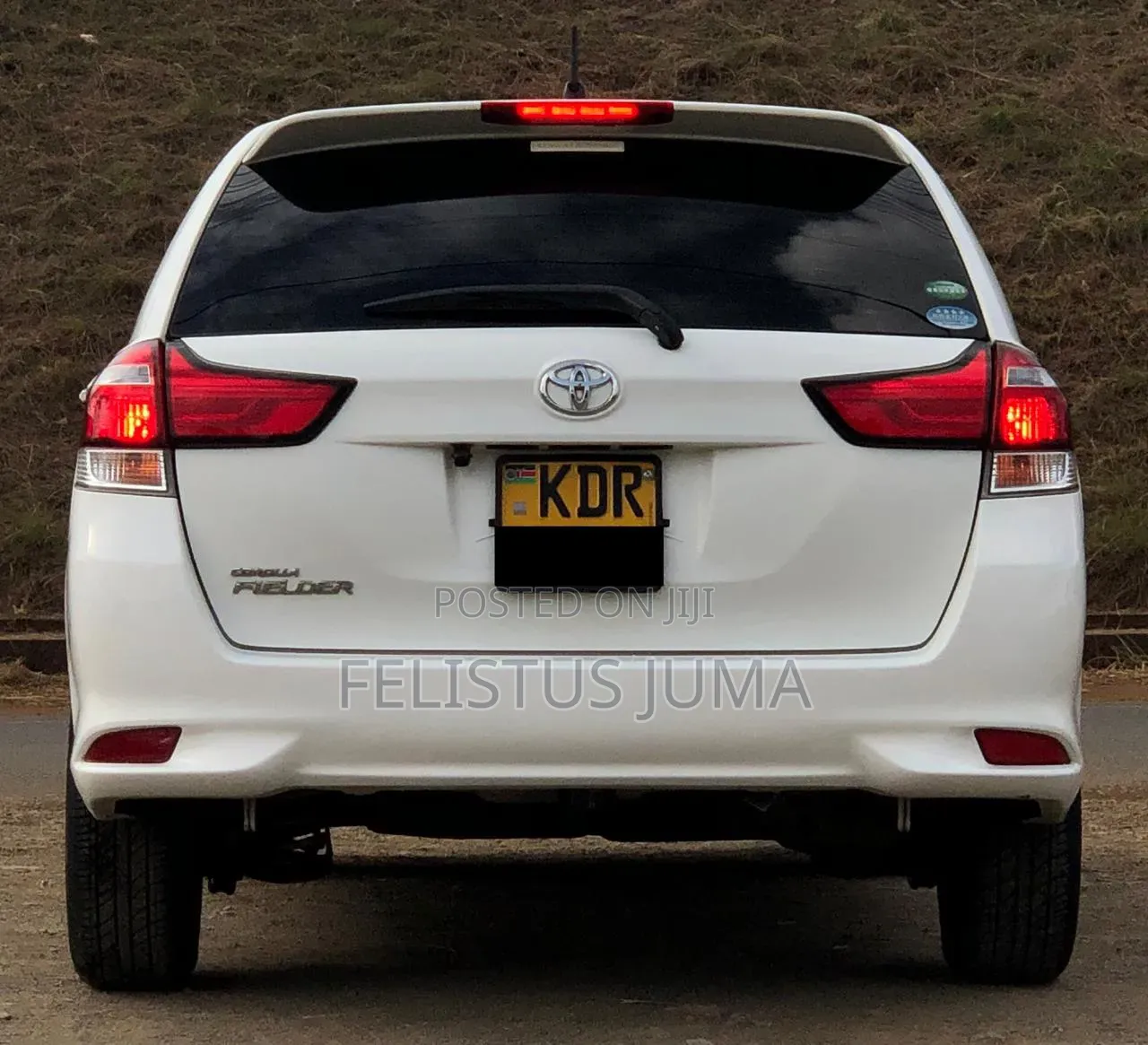 Toyota Corolla Fielder 2017 White