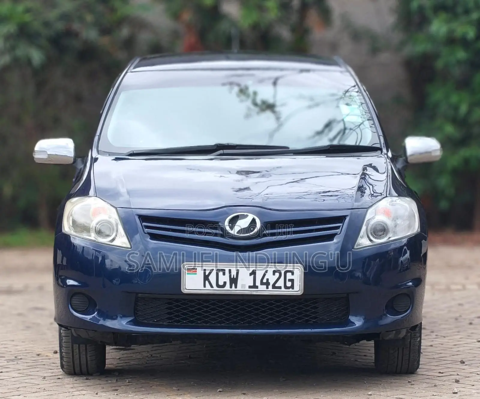 Toyota Auris 2012 Blue