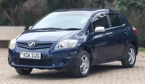 Toyota Auris 2012 Blue