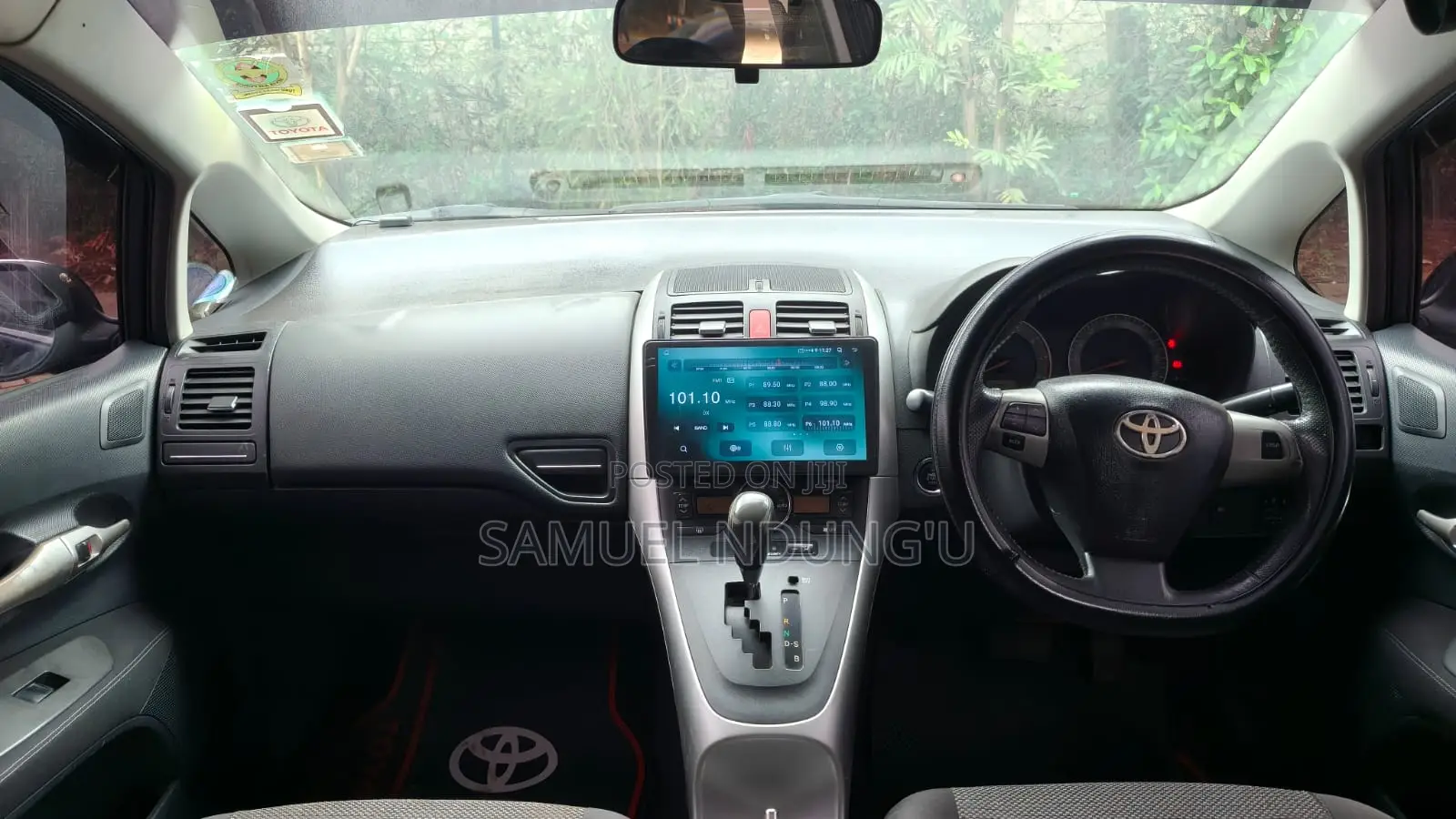 Toyota Auris 2012 Blue