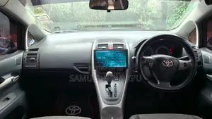 Toyota Auris 2012 Blue