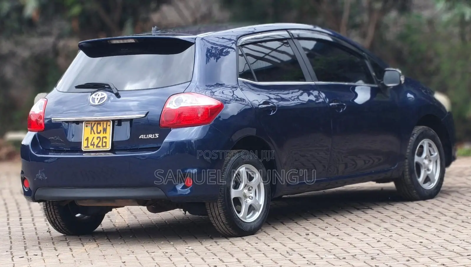 Toyota Auris 2012 Blue