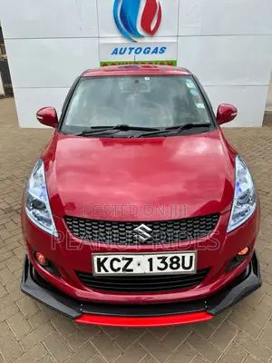 Suzuki Swift 2013 Red
