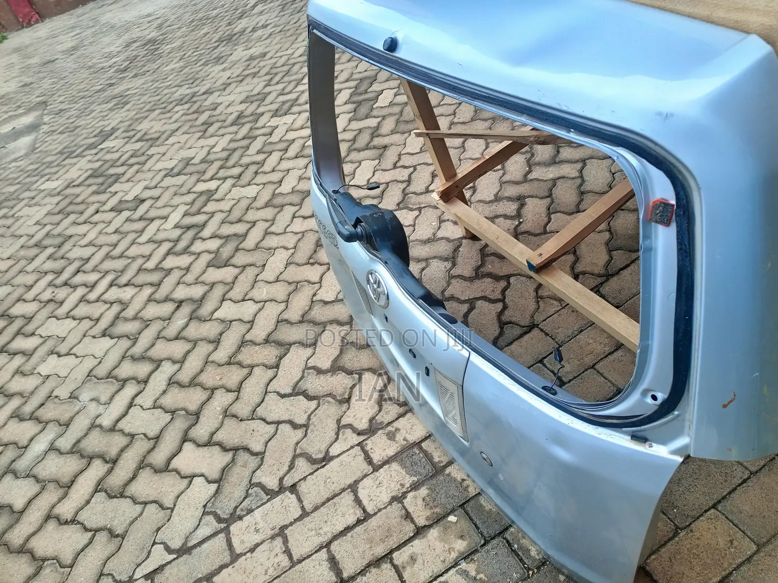 Toyota Succeed Boot Door