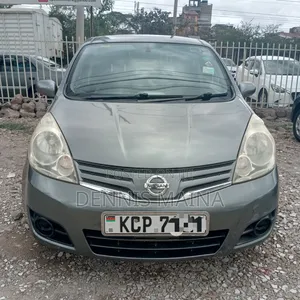 Nissan Note 1.6 Petrol 2011 Gray