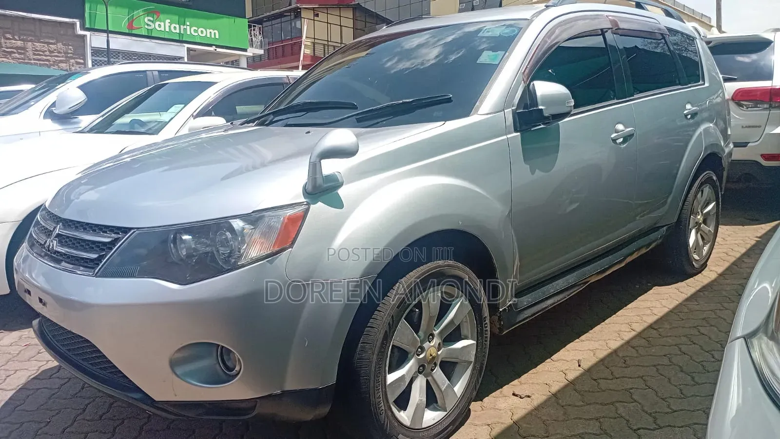 Mitsubishi Outlander 2011 Silver