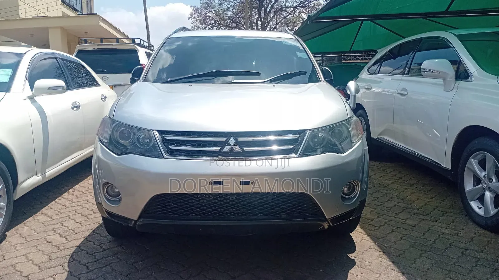 Mitsubishi Outlander 2011 Silver