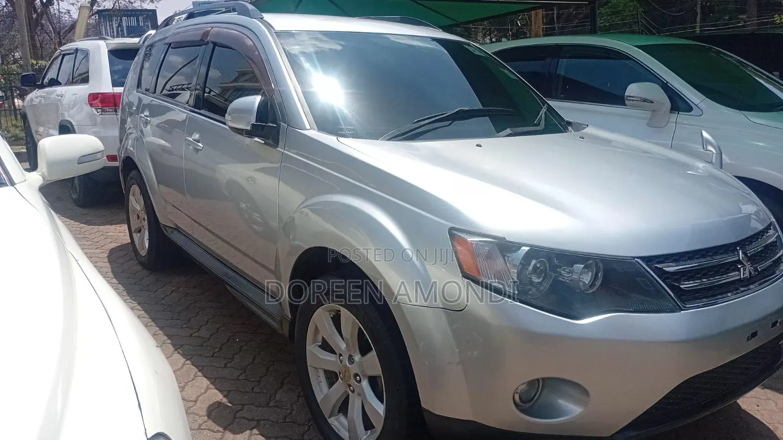 Mitsubishi Outlander 2011 Silver