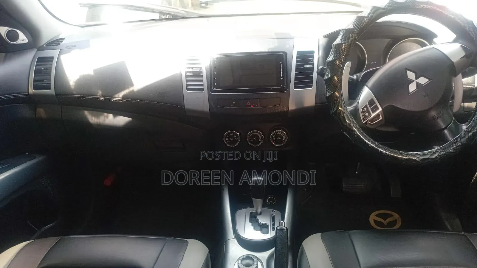 Mitsubishi Outlander 2011 Silver