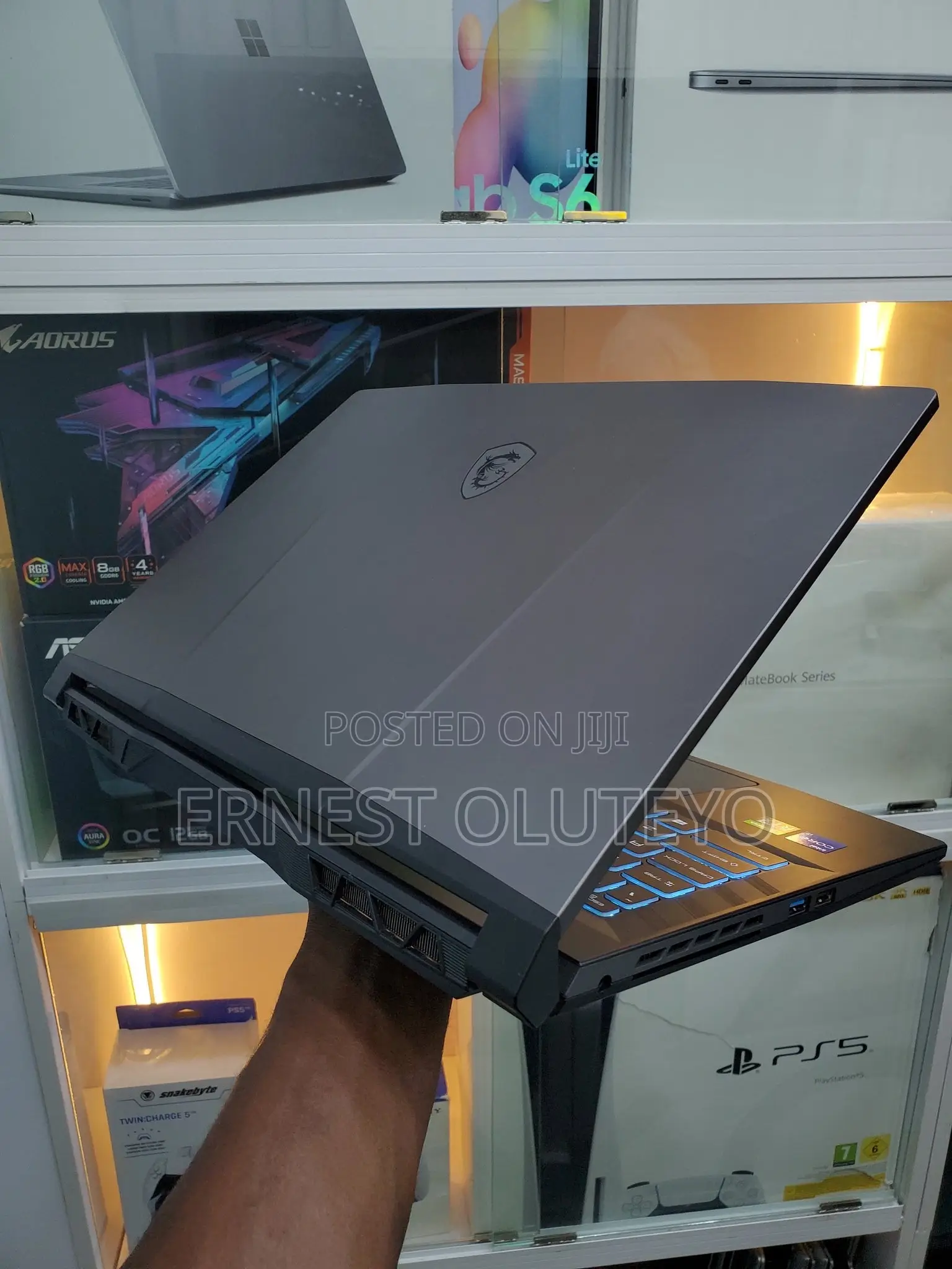 New Laptop MSI Crosshair 15 16GB Intel Core i7 SSD 512GB
