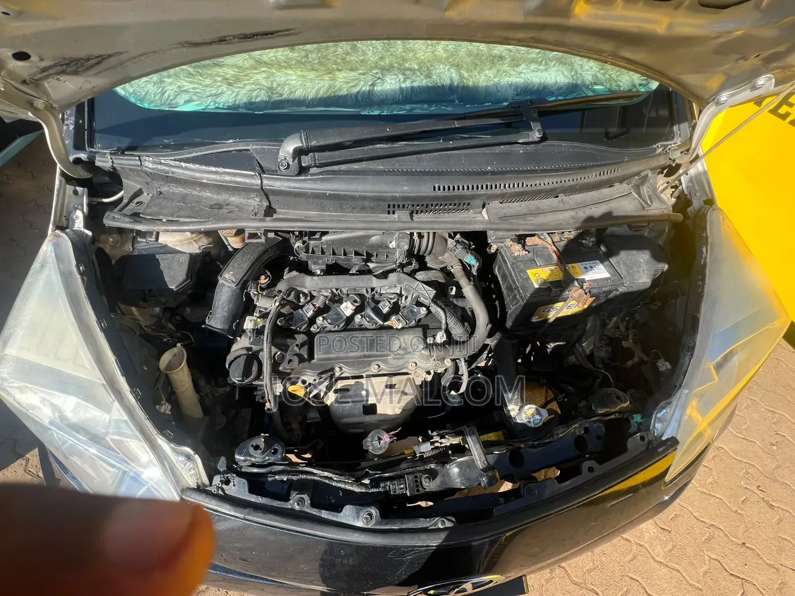 Toyota Ractis 1.3 FWD 2011 Silver