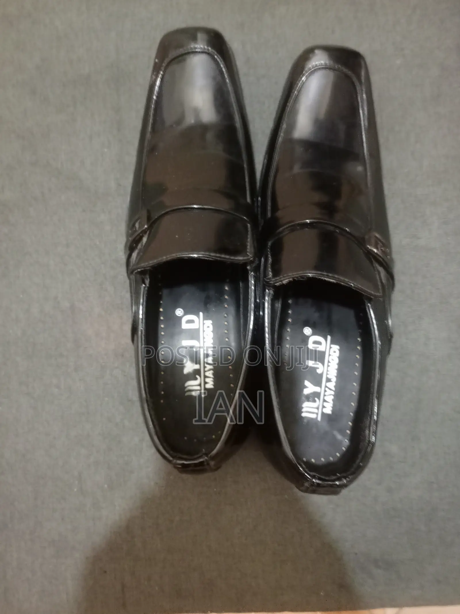 Men's Shoes