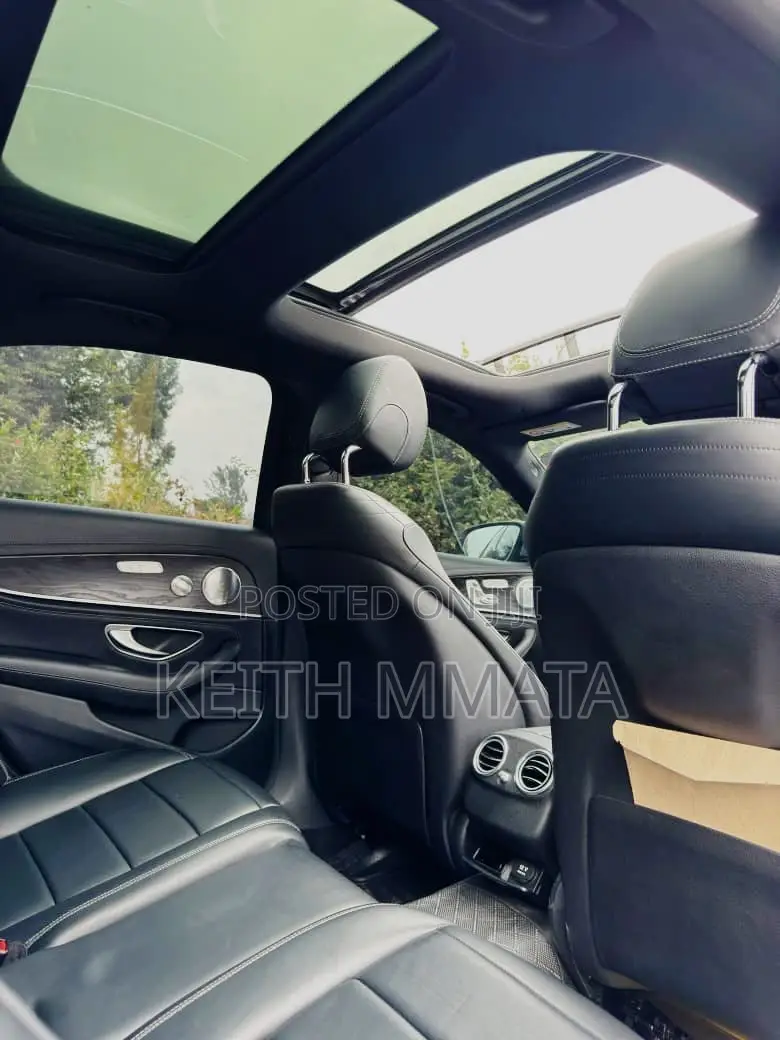 Mercedes-Benz E220 2018 Silver