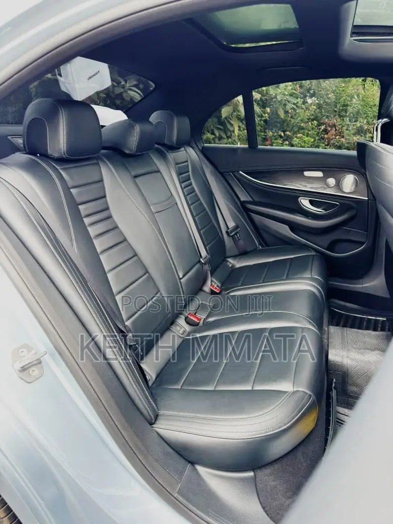 Mercedes-Benz E220 2018 Silver