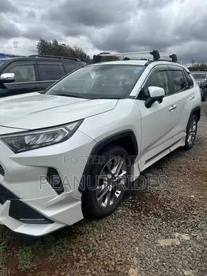 Toyota RAV4 2020 White