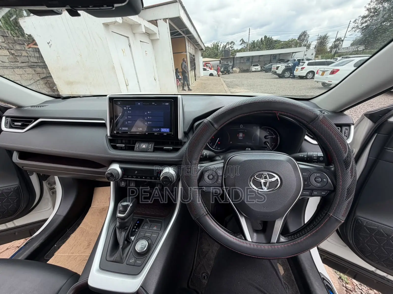Toyota RAV4 2020 White