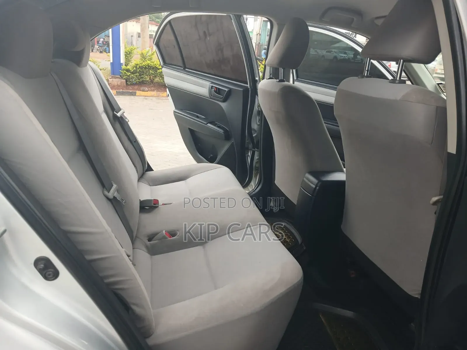 Toyota Axio 1.5 G 2WD 2013 Silver