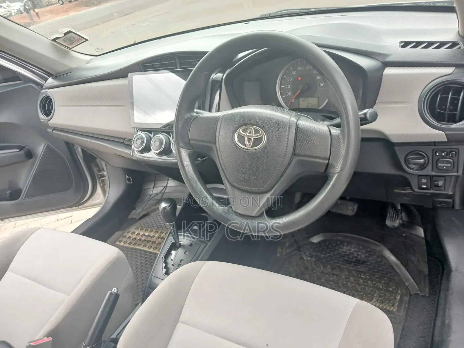 Toyota Axio 1.5 G 2WD 2013 Silver