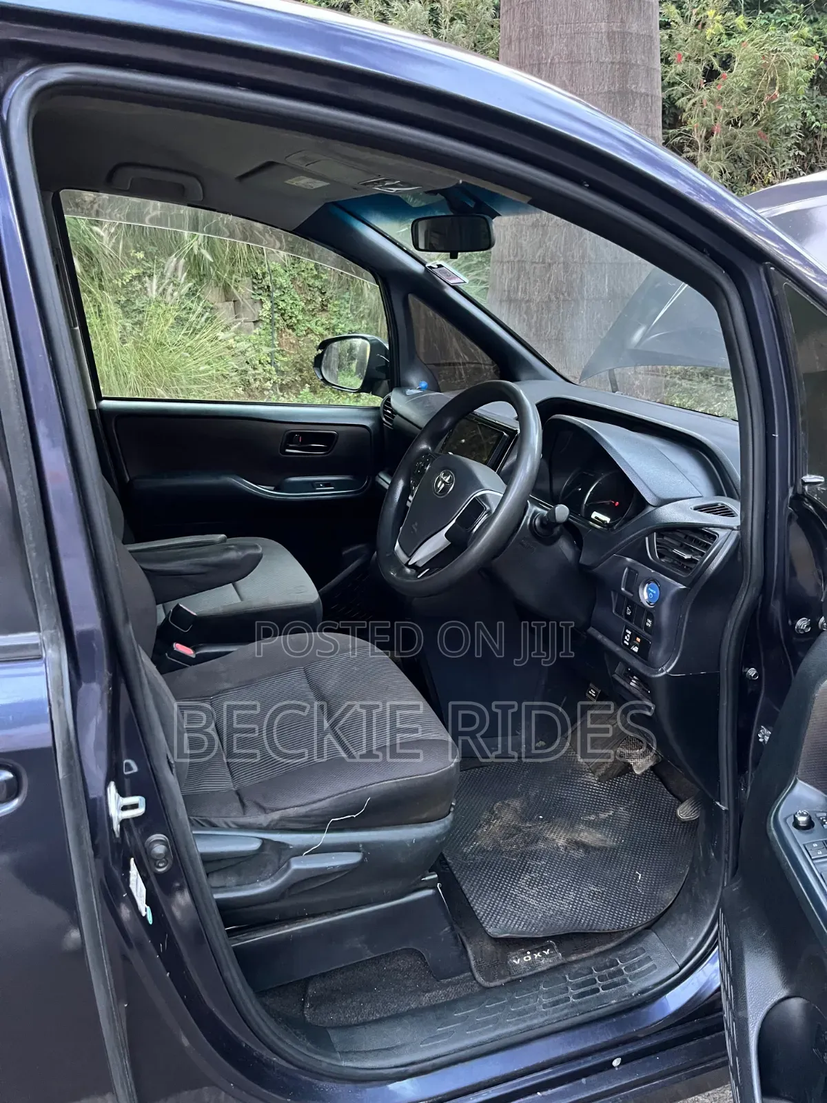 Toyota Voxy 2015 Black