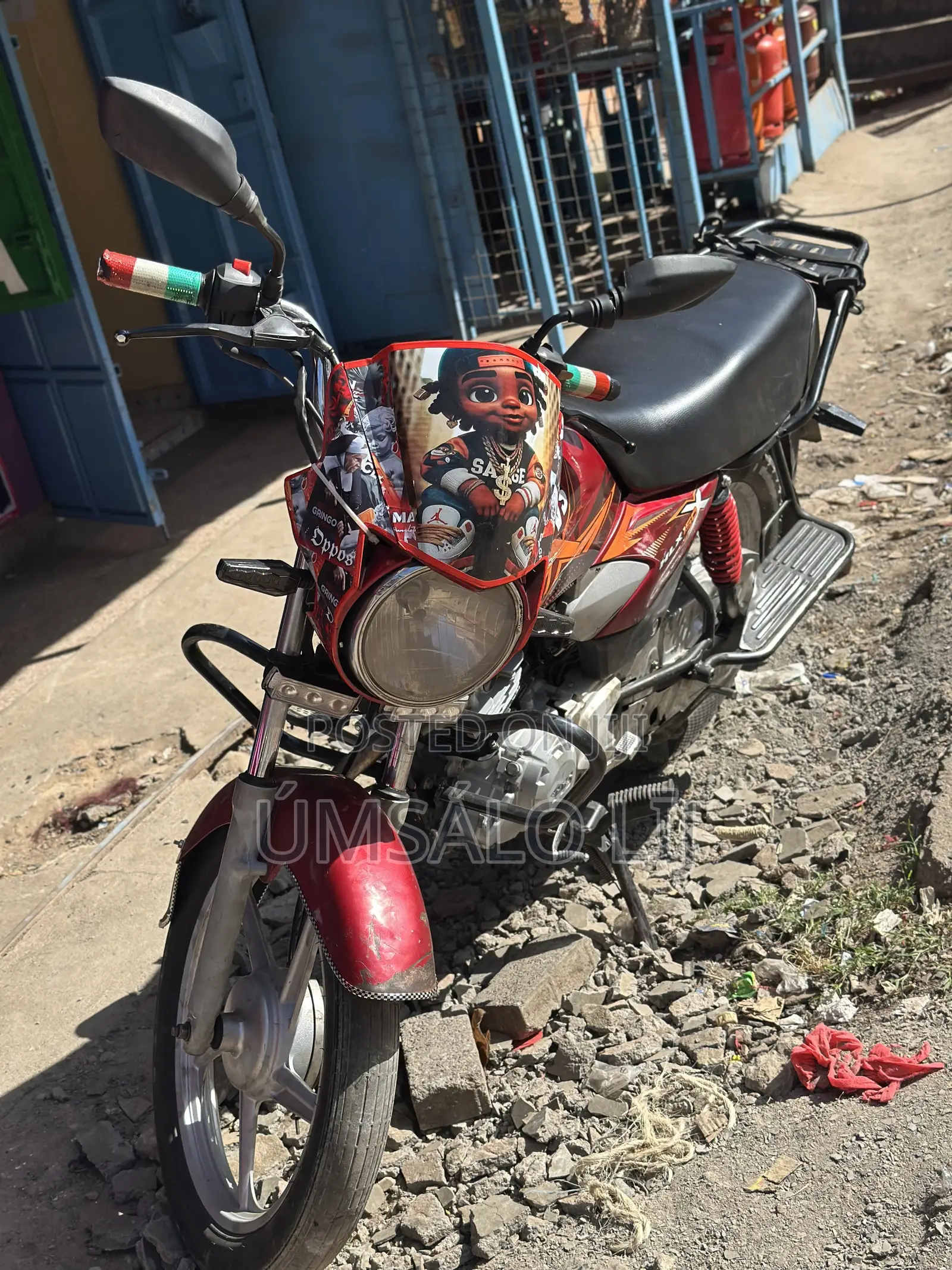 TVS HLX 125 2025 Red