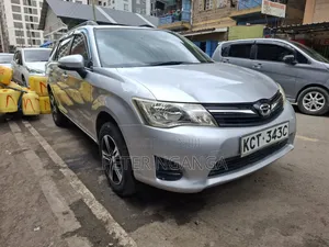 Toyota Corolla Fielder 1.5 Petrol FWD 2013 Silver