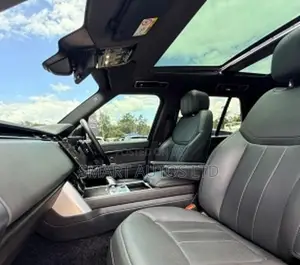 Land Rover Range Rover Vogue 2022 Black