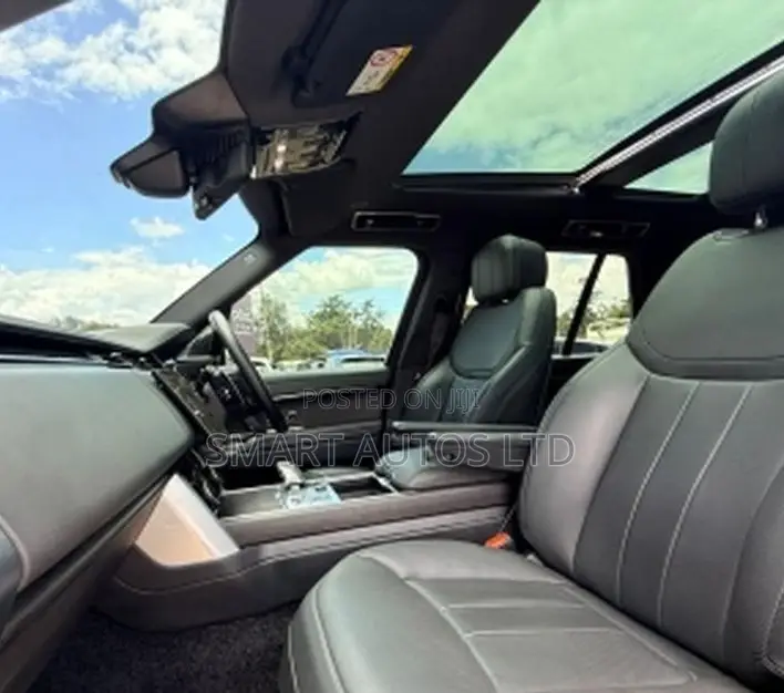 Land Rover Range Rover Vogue 2022 Black