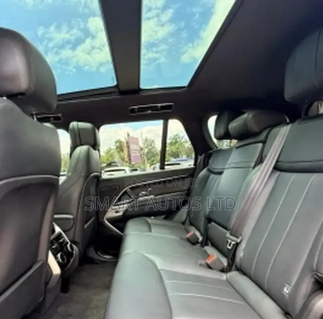 Land Rover Range Rover Vogue 2022 Black