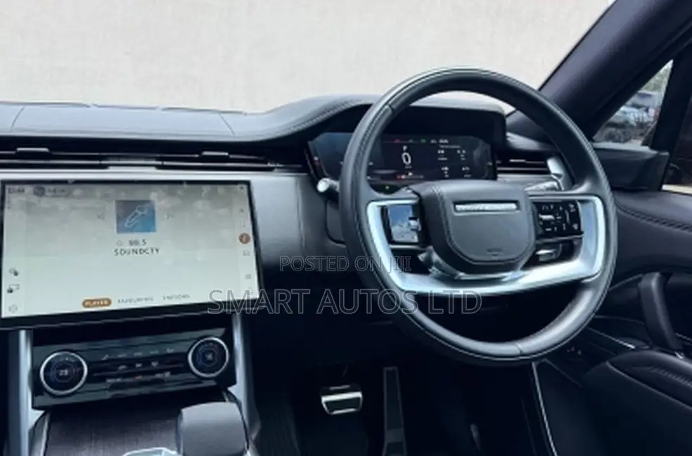Land Rover Range Rover Vogue 2022 Black
