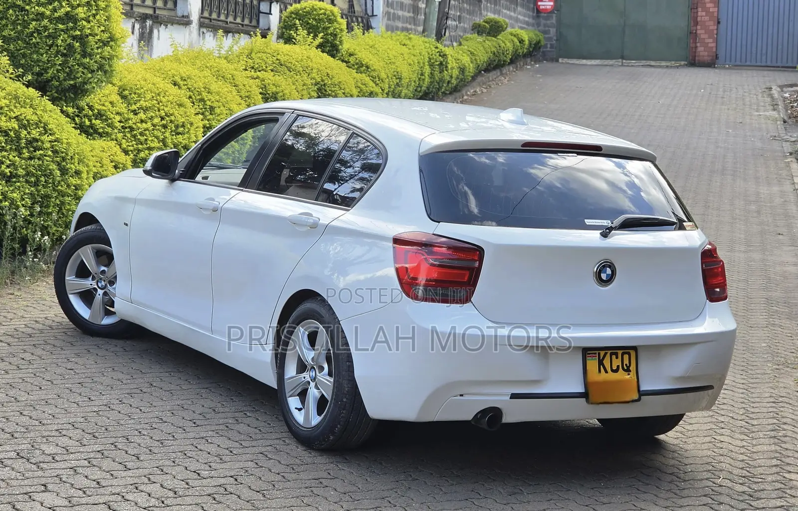 BMW 116i 2011 White