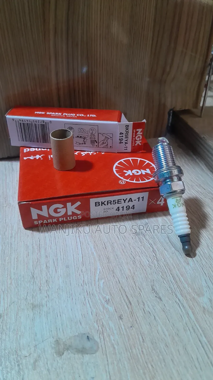 NGK BKR5EYA-11 Spark Plug