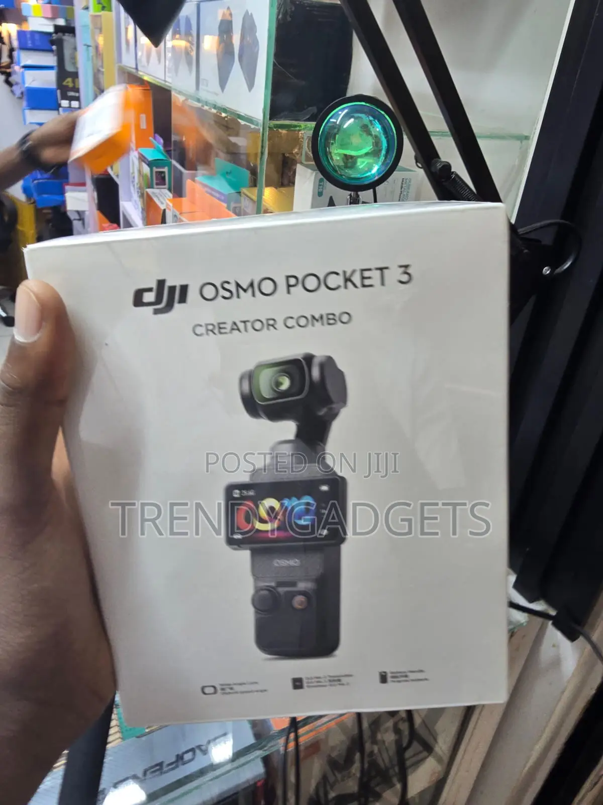 DJI Osmo Pocket 3 Creator Combo Vlogging Camera 1-Inch