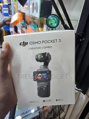 DJI Osmo Pocket 3 Creator Combo Vlogging Camera 1-Inch